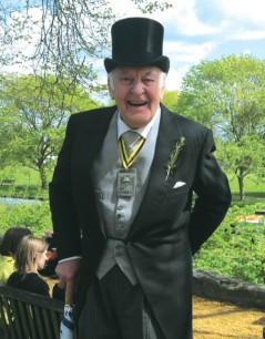 Sir Donald Sinden, President 1976-7 (Courtesy Olivia Geldard)